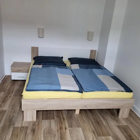 Charmantes Im Herzen Der Altstadt Am Gruenen Innenhof * Cottbus
